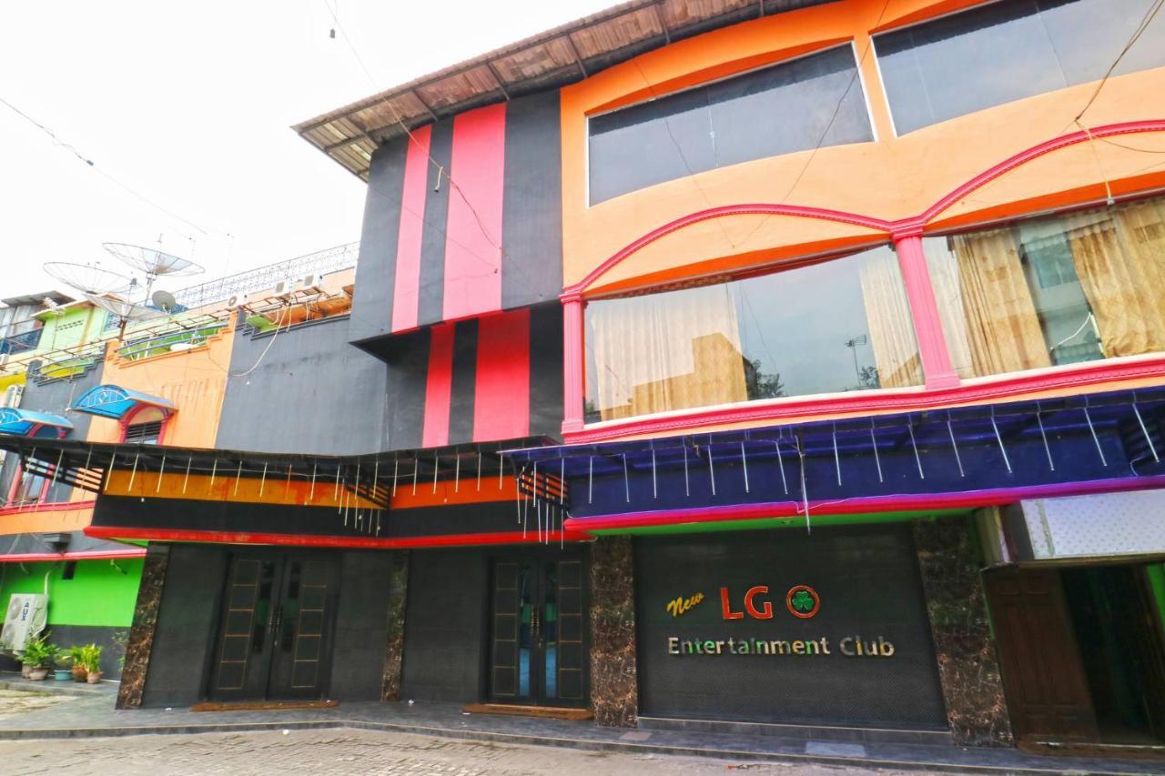 Lee Garden Hotel Medan Buitenkant foto