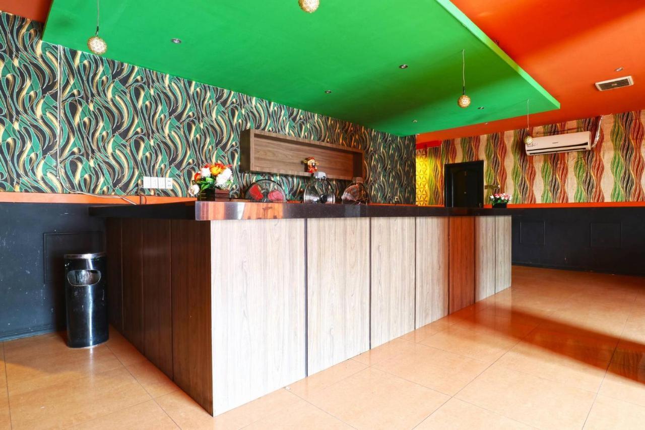 Lee Garden Hotel Medan Buitenkant foto