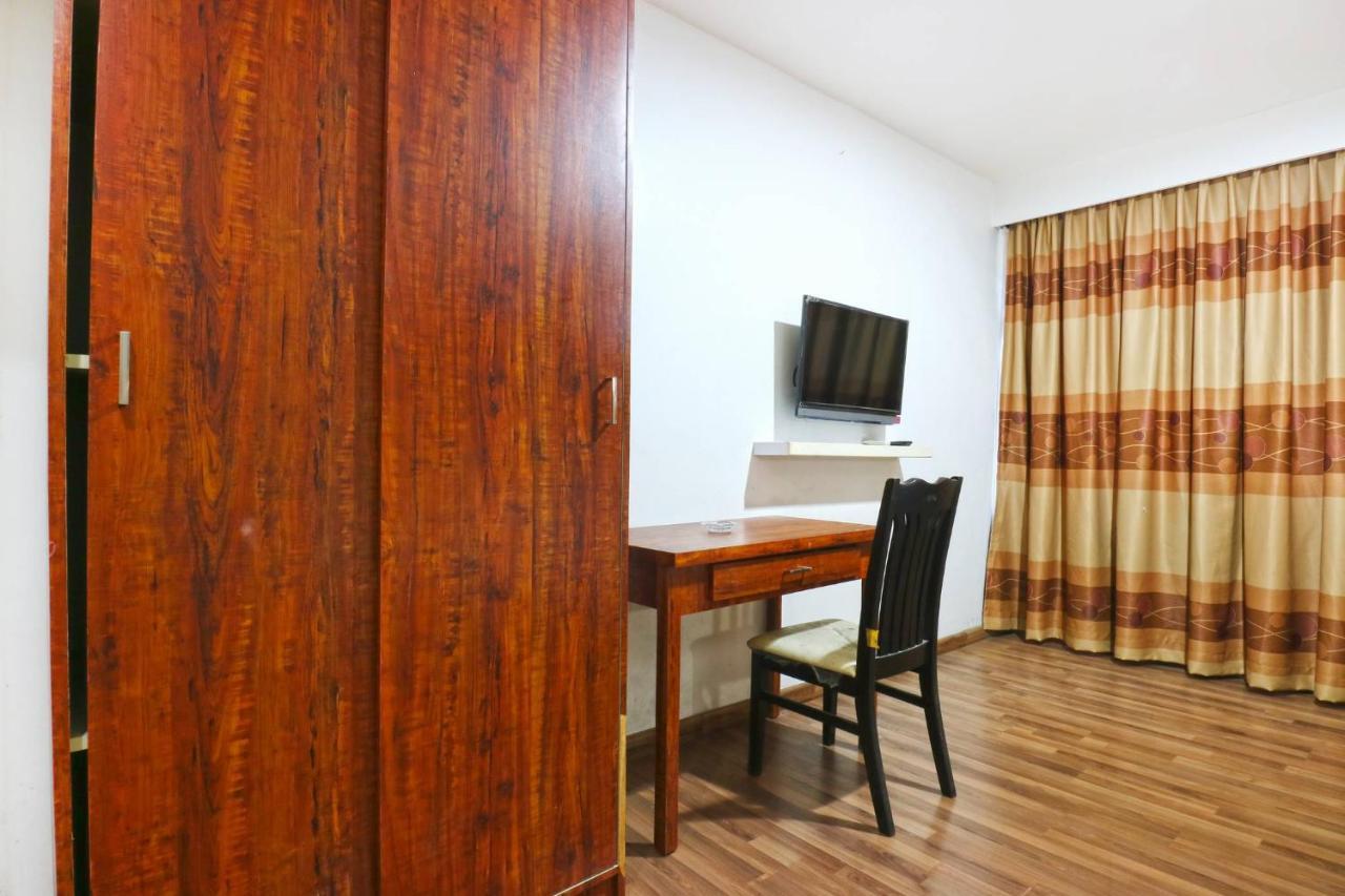 Lee Garden Hotel Medan Buitenkant foto