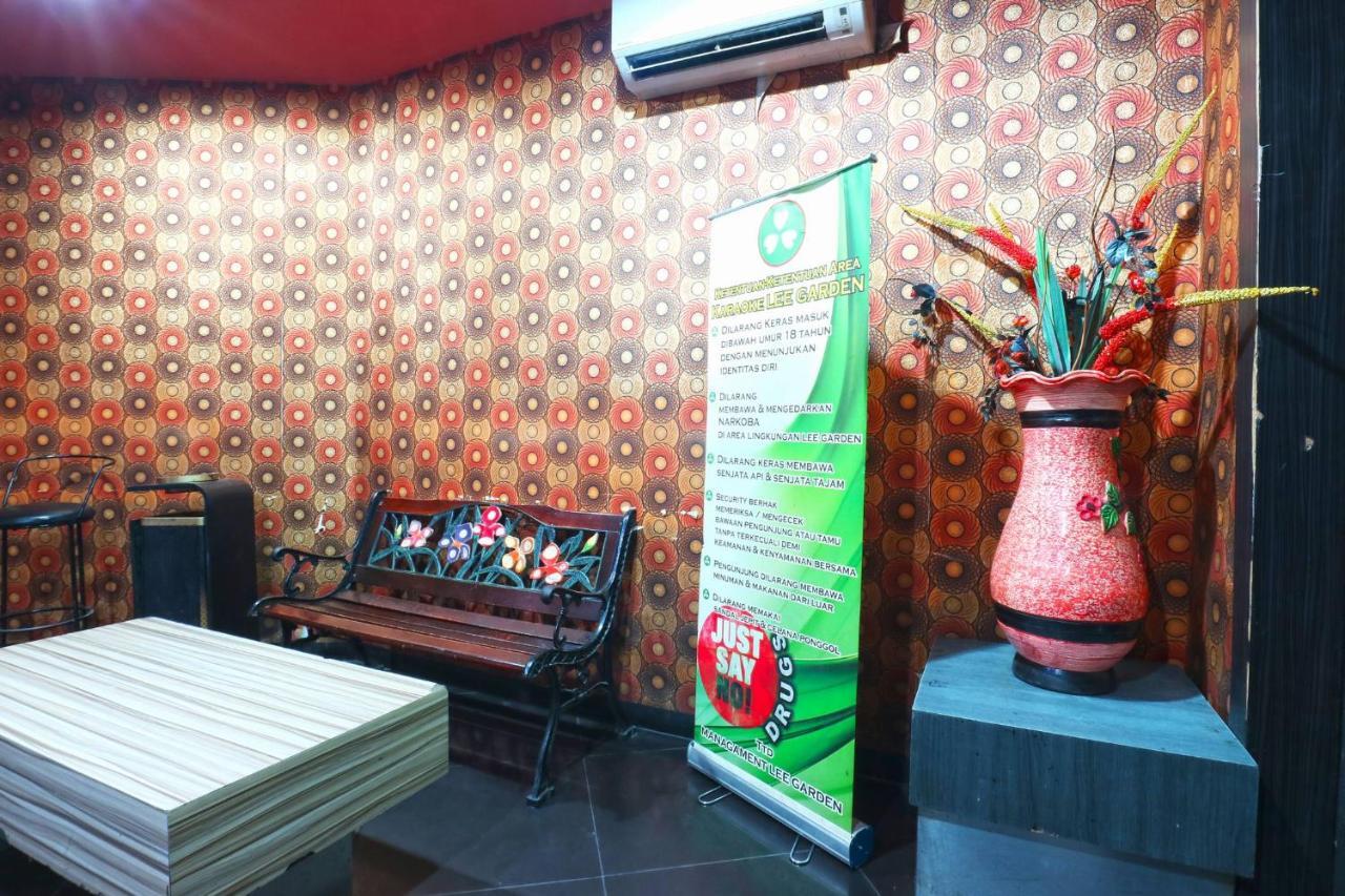 Lee Garden Hotel Medan Buitenkant foto